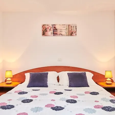 App Sverko Apartamento *